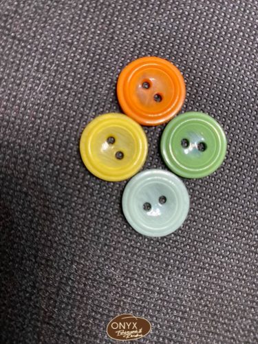 Gomb Anda 24 színes gombok