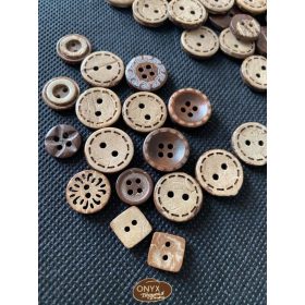   Gomb Dekor 7027 vegyes méretű, mintájú fa hatású gombok