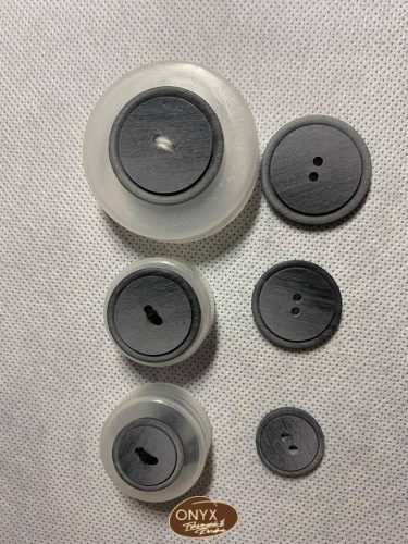 Gomb Melange 3 méretben, 4 színben