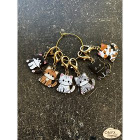 Szemjelölő színes dundi cica B933011 vegyes színekben