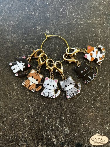 Szemjelölő színes dundi cica B933011 vegyes színekben